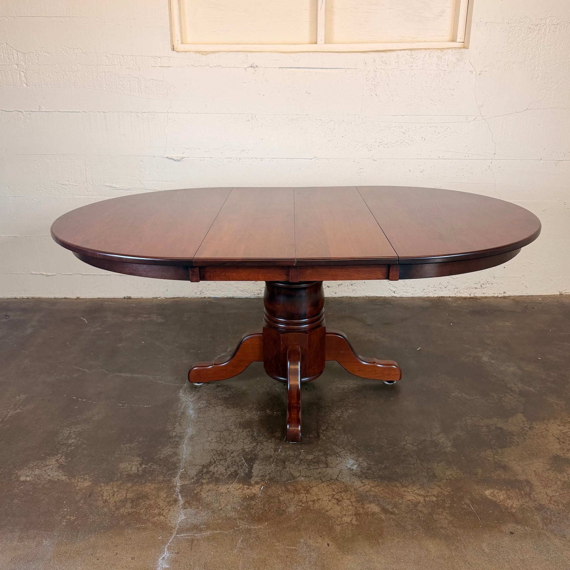 Maple Round Dining Table w/ Leaves and Set of 6 Chairs C DINING TABLES