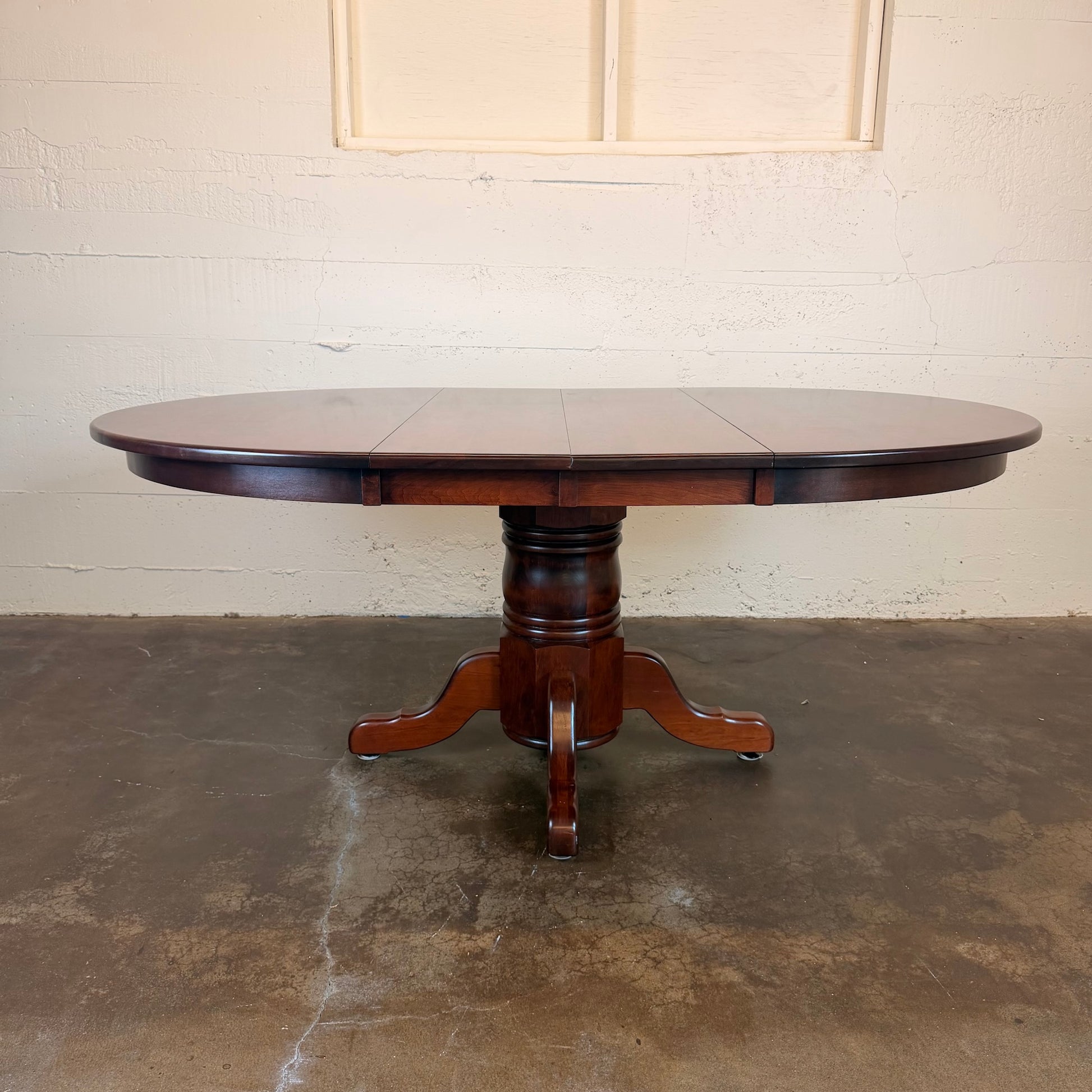 Maple Round Dining Table w/ Leaves and Set of 6 Chairs C DINING TABLES
