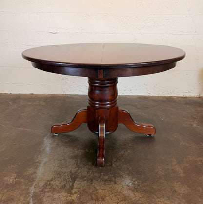 Maple Round Dining Table w/ Leaves and Set of 6 Chairs C DINING TABLES