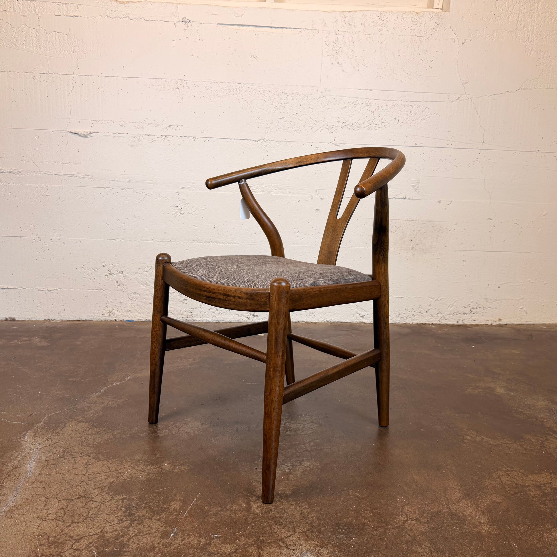 MC Wishbone Dining Chair C DINING CHAIRS