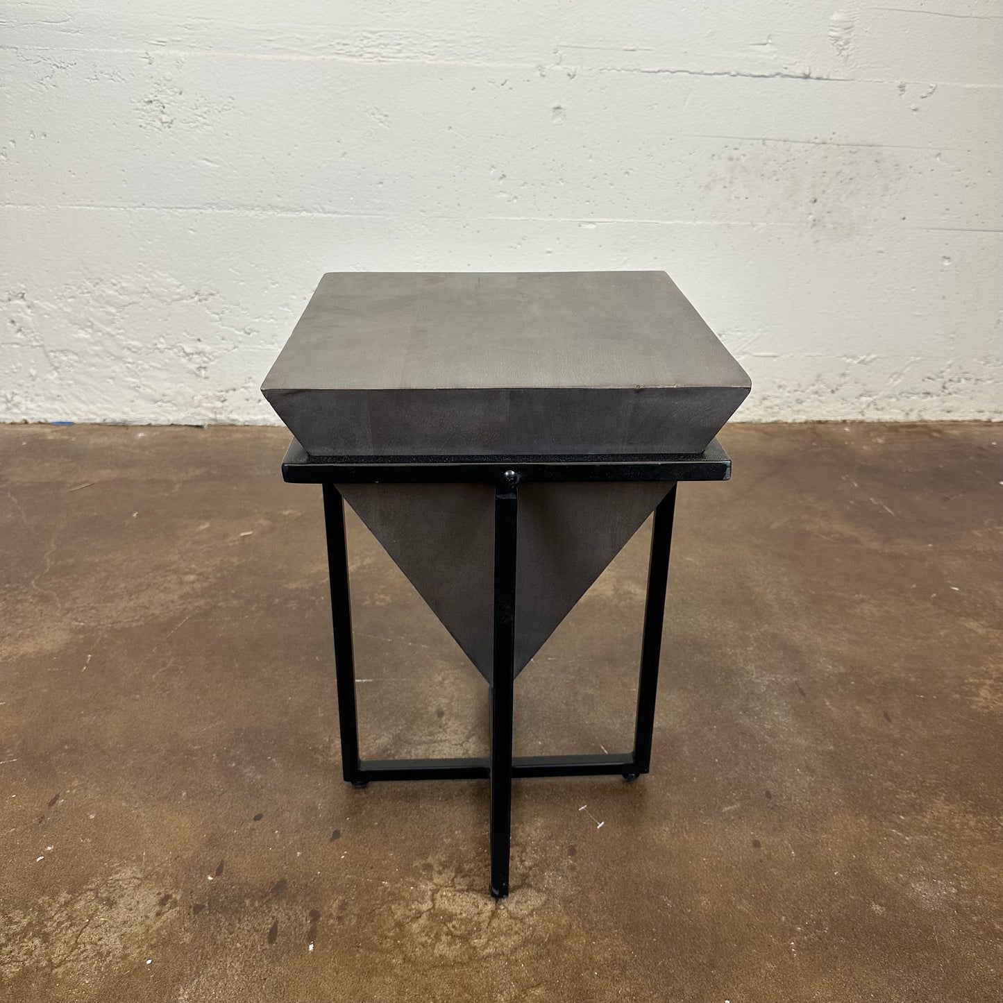 S. Grey Triangle Cube End Table