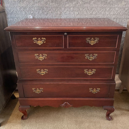 1940's Lane Lift Top Chest of Drawers w/ Cabriole Feet C TRUNKS