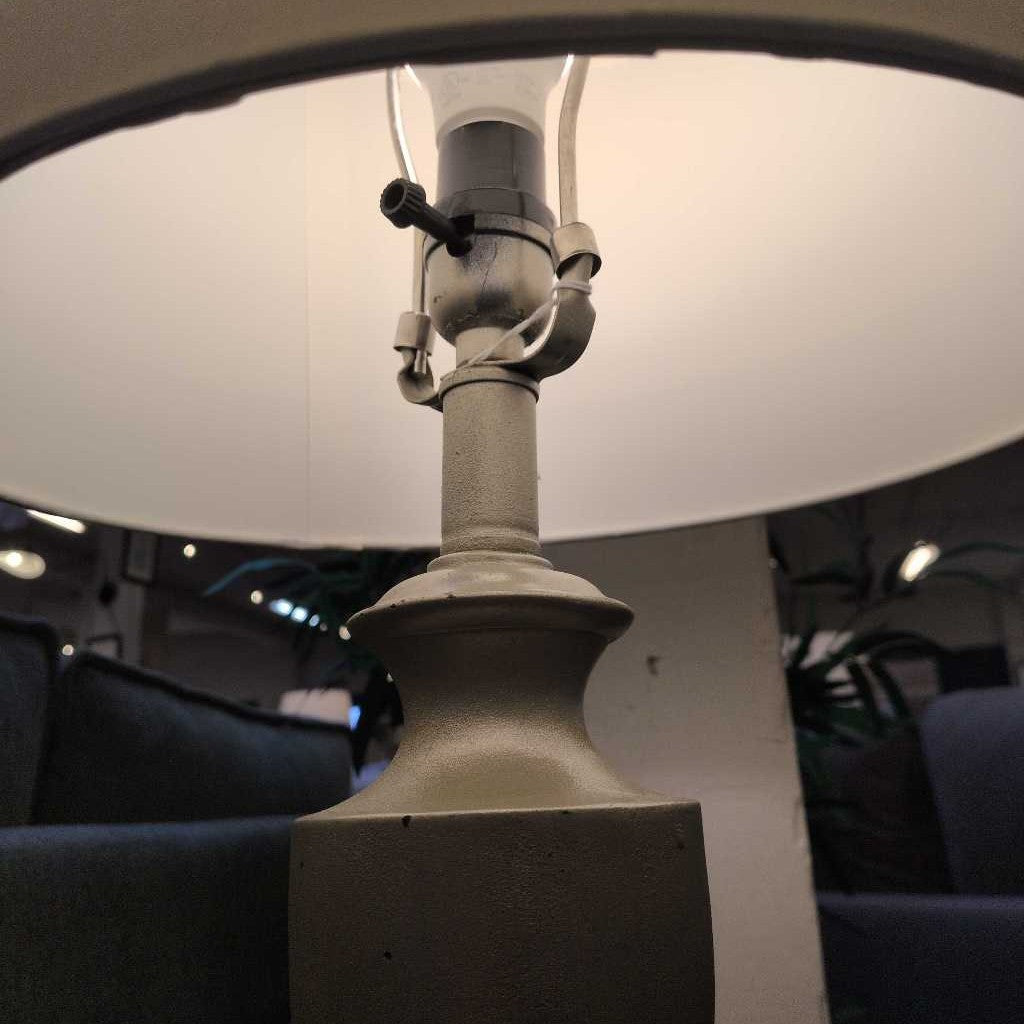 Goblet Base Table Lamp LAMPS