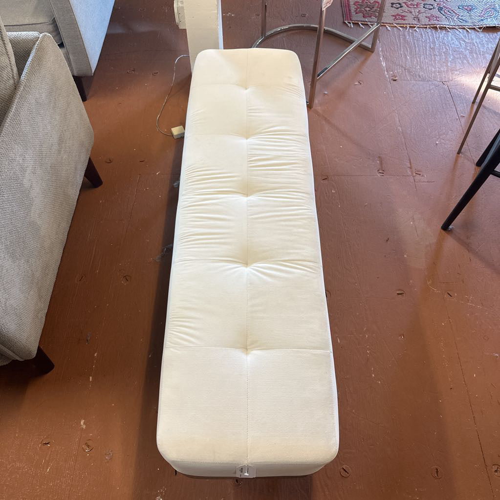 Off White Bench C ACCENT BENCHES