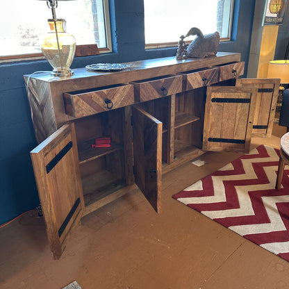Sideboards and Cabinets C CONSOLE TABLES