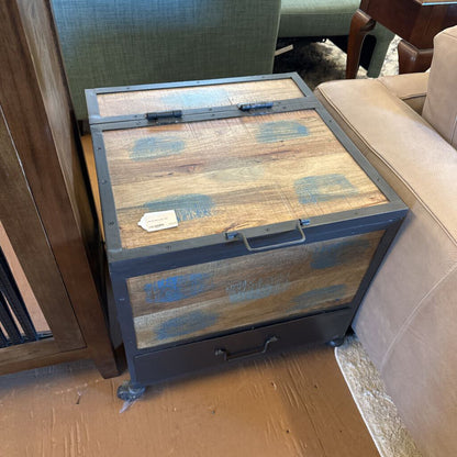 Iron Bar Box Lamp Table