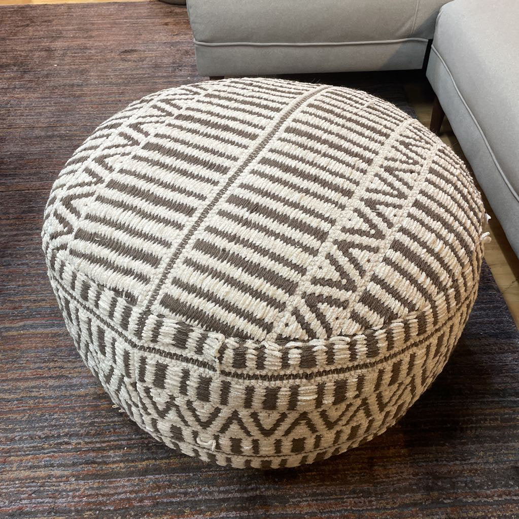 Round Large Pouf