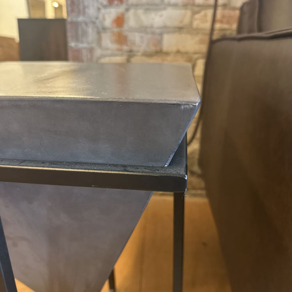 Side Tables C SIDE TABLES