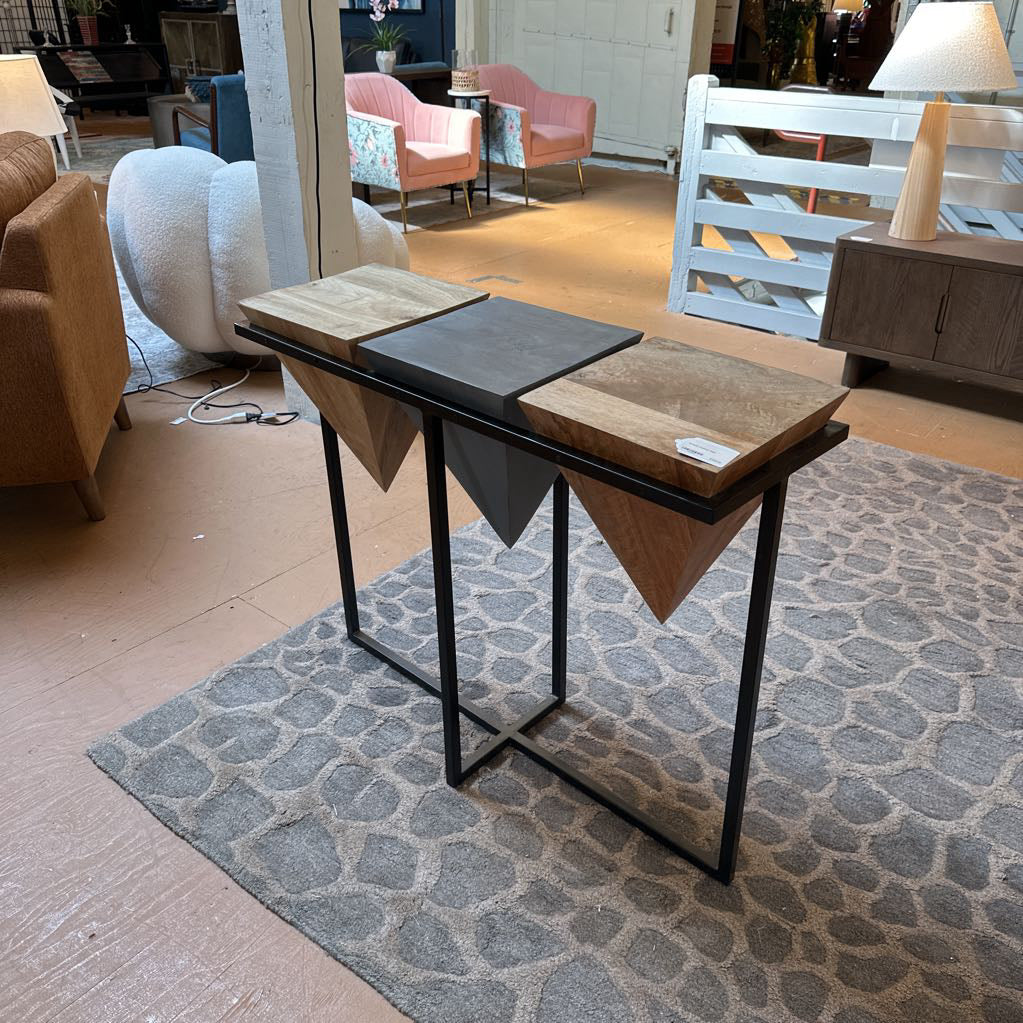 Console Tables C CONSOLE TABLES