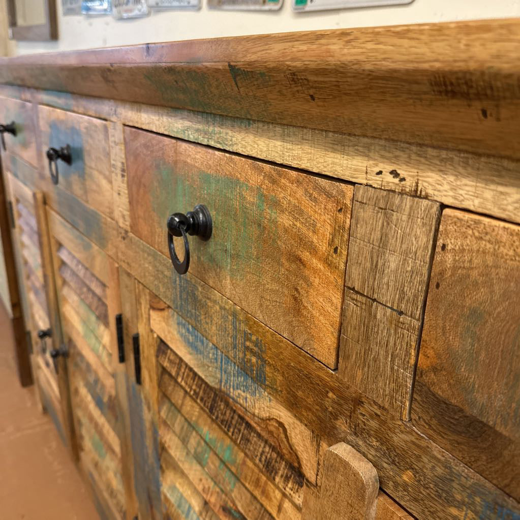 Sideboards and Cabinets C CONSOLE TABLES