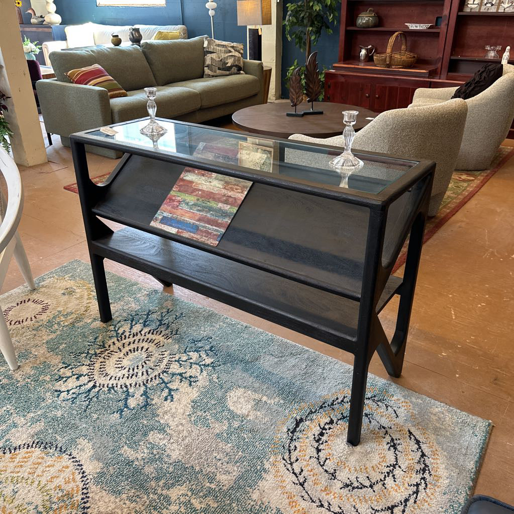 Console Tables C CONSOLE TABLES