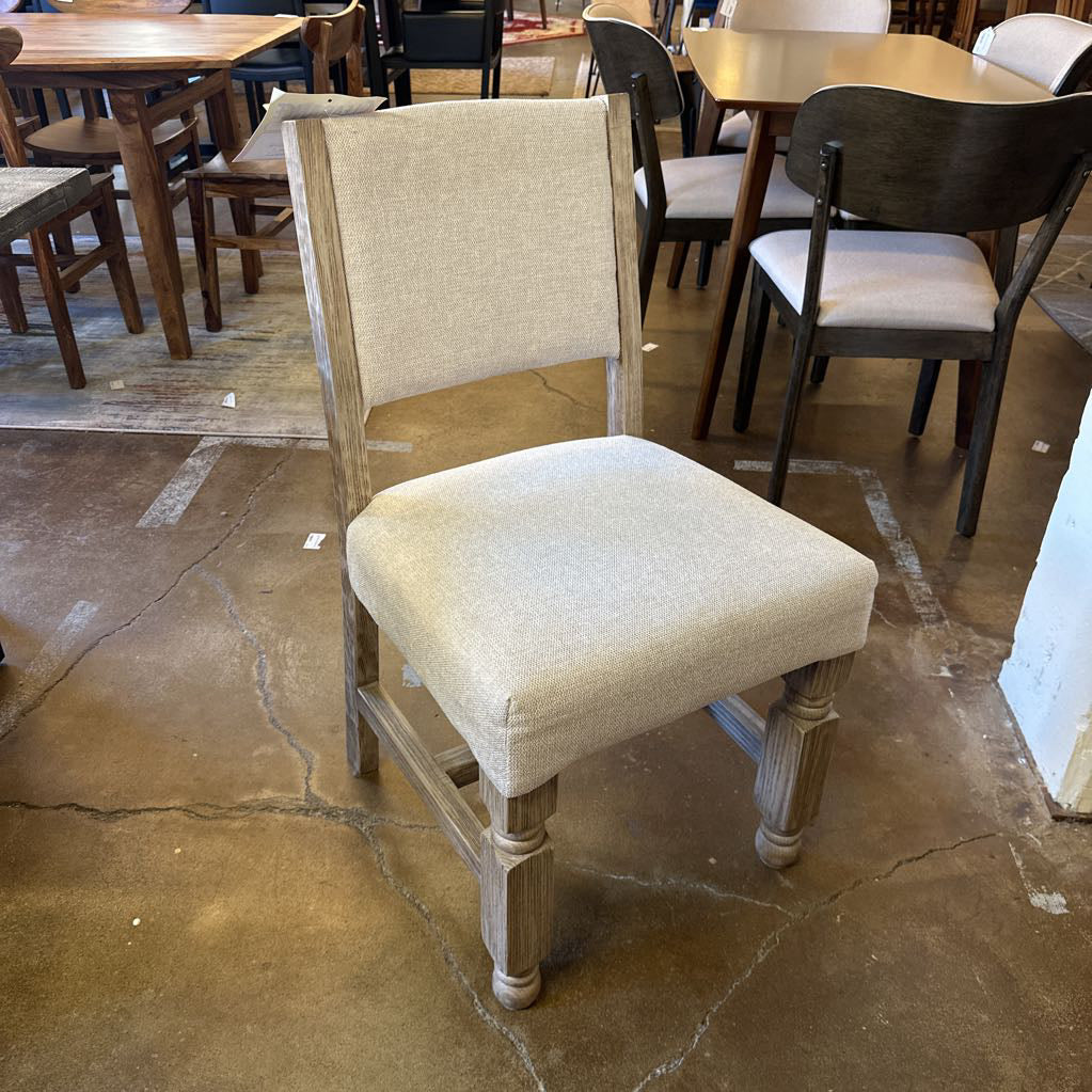 Rustic Upholstered Chair U ACCENT CHAIRS
