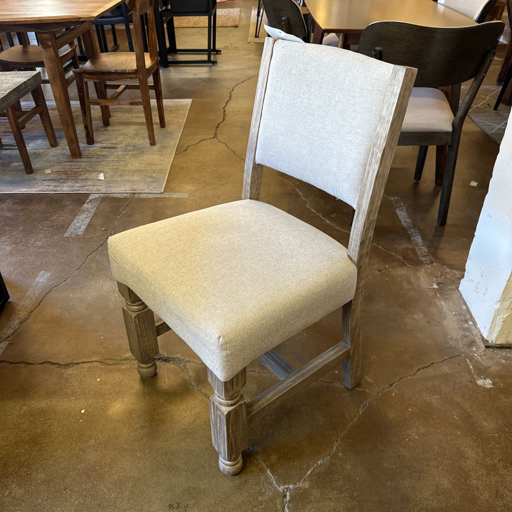 Rustic Upholstered Chair U ACCENT CHAIRS