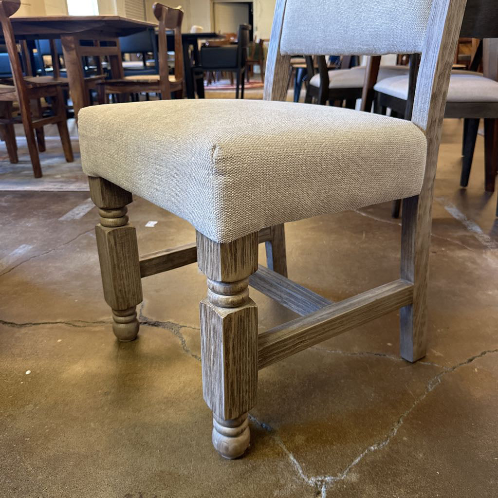 Rustic Upholstered Chair U ACCENT CHAIRS