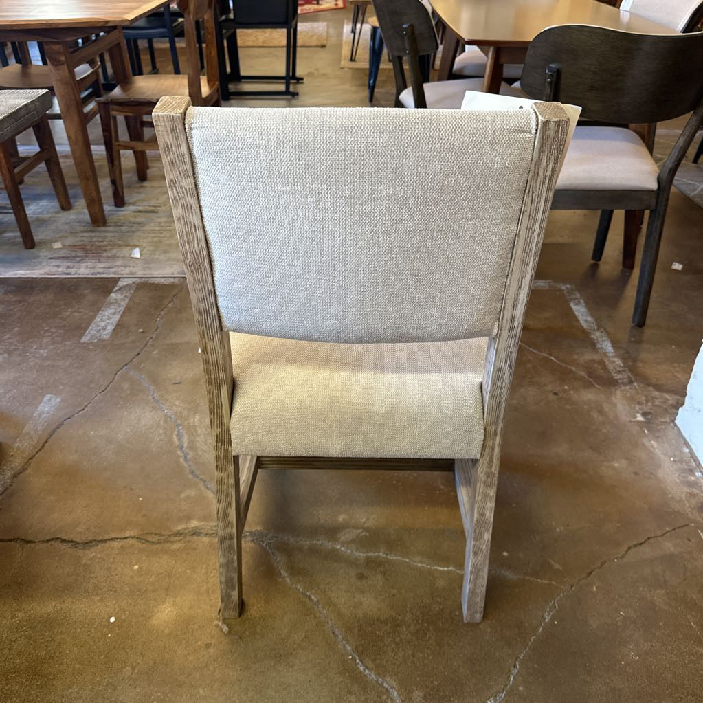 Rustic Upholstered Chair U ACCENT CHAIRS