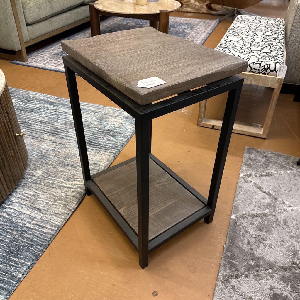 Rustic Metal Frame Chairside Table C SIDE TABLES