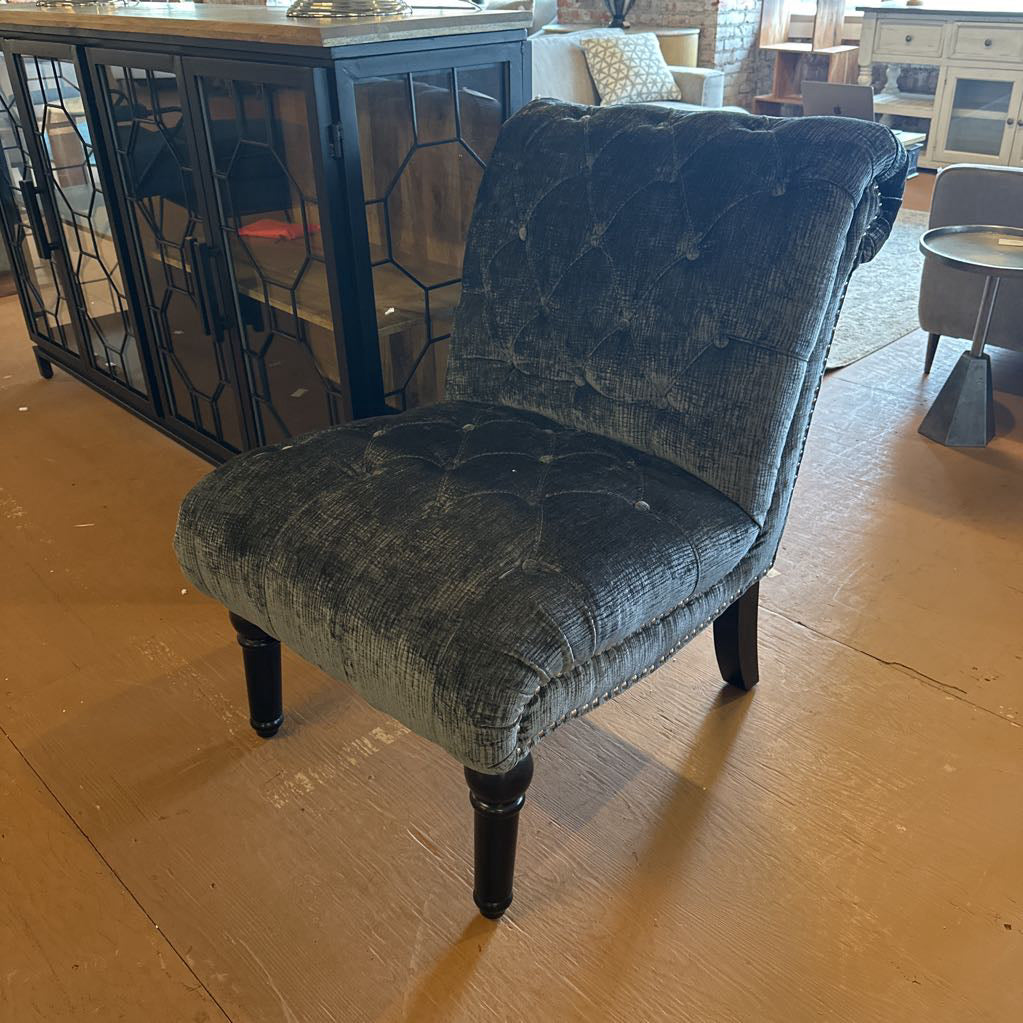 Accent Chairs U ACCENT CHAIRS