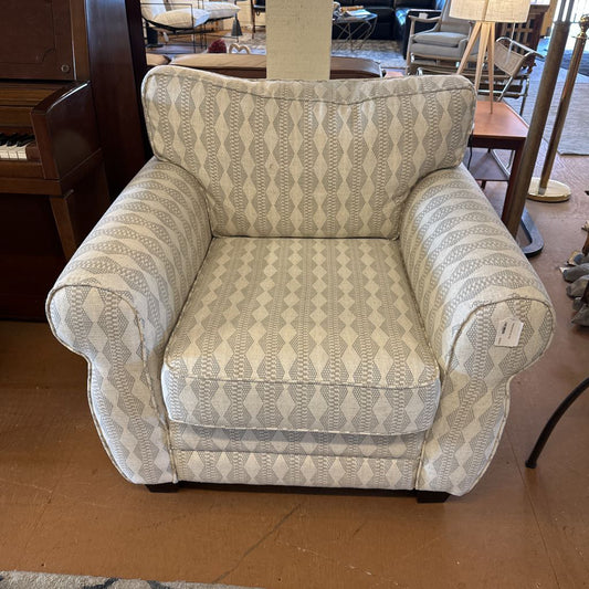 Patterned Roll Arm Chair U ACCENT CHAIRS