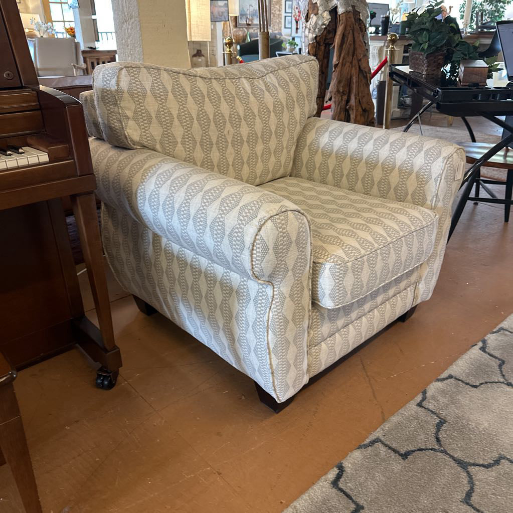 Accent Chairs U ACCENT CHAIRS