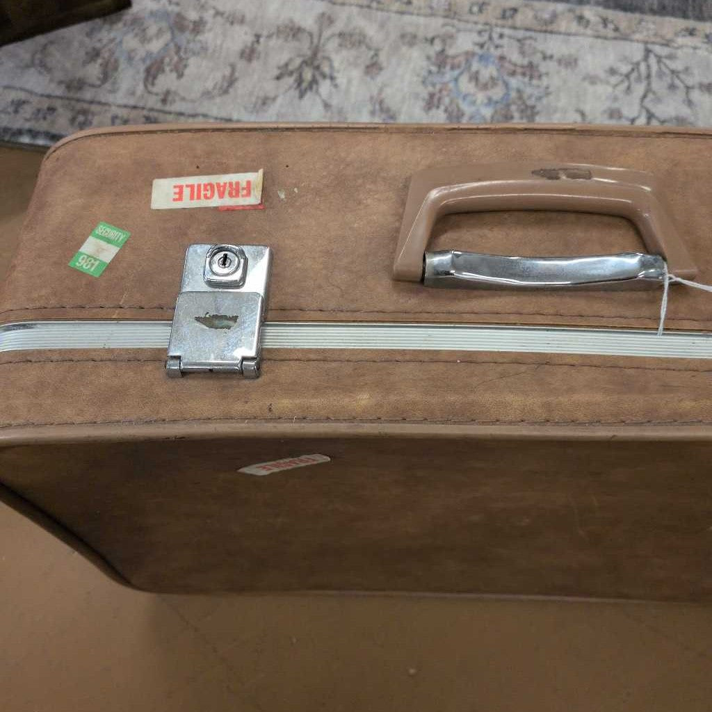 Vintage Suitcase C TRUNKS