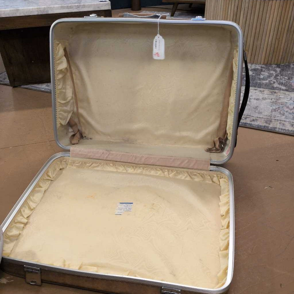 Vintage Suitcase C TRUNKS