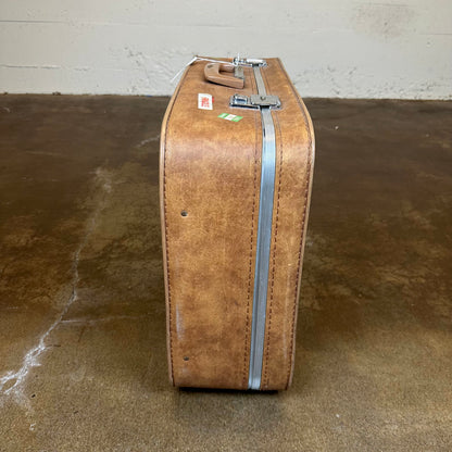 Vintage Suitcase C TRUNKS