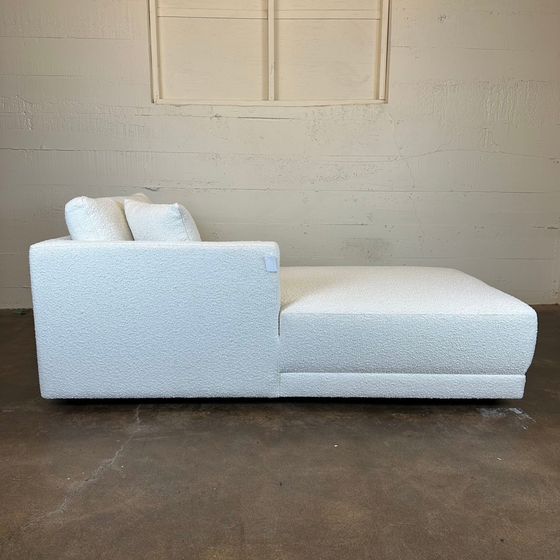 Domus 39" Left Chaise Fabric Sofa, Blanc Boucle U CHAISES
