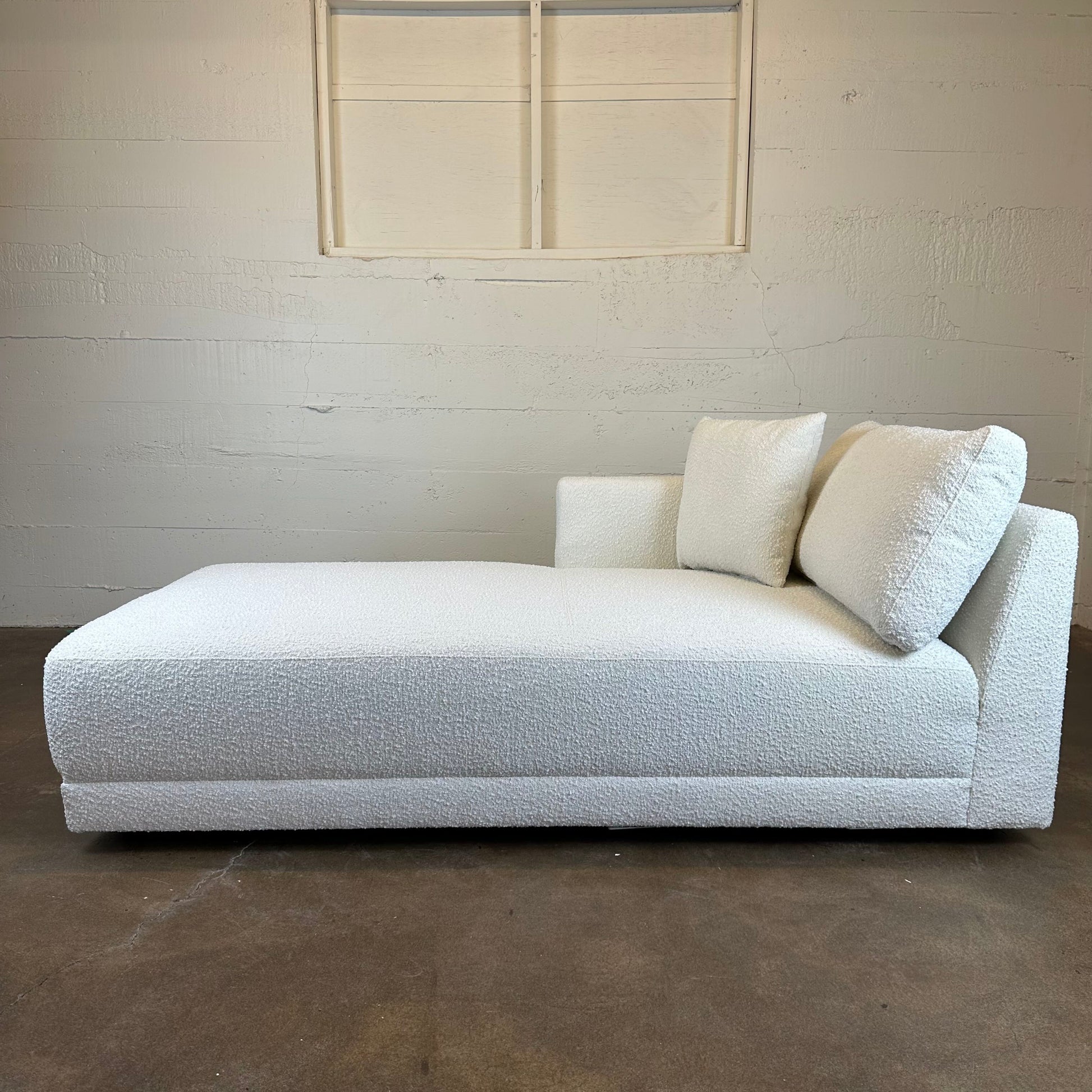Domus 39" Left Chaise Fabric Sofa, Blanc Boucle U CHAISES