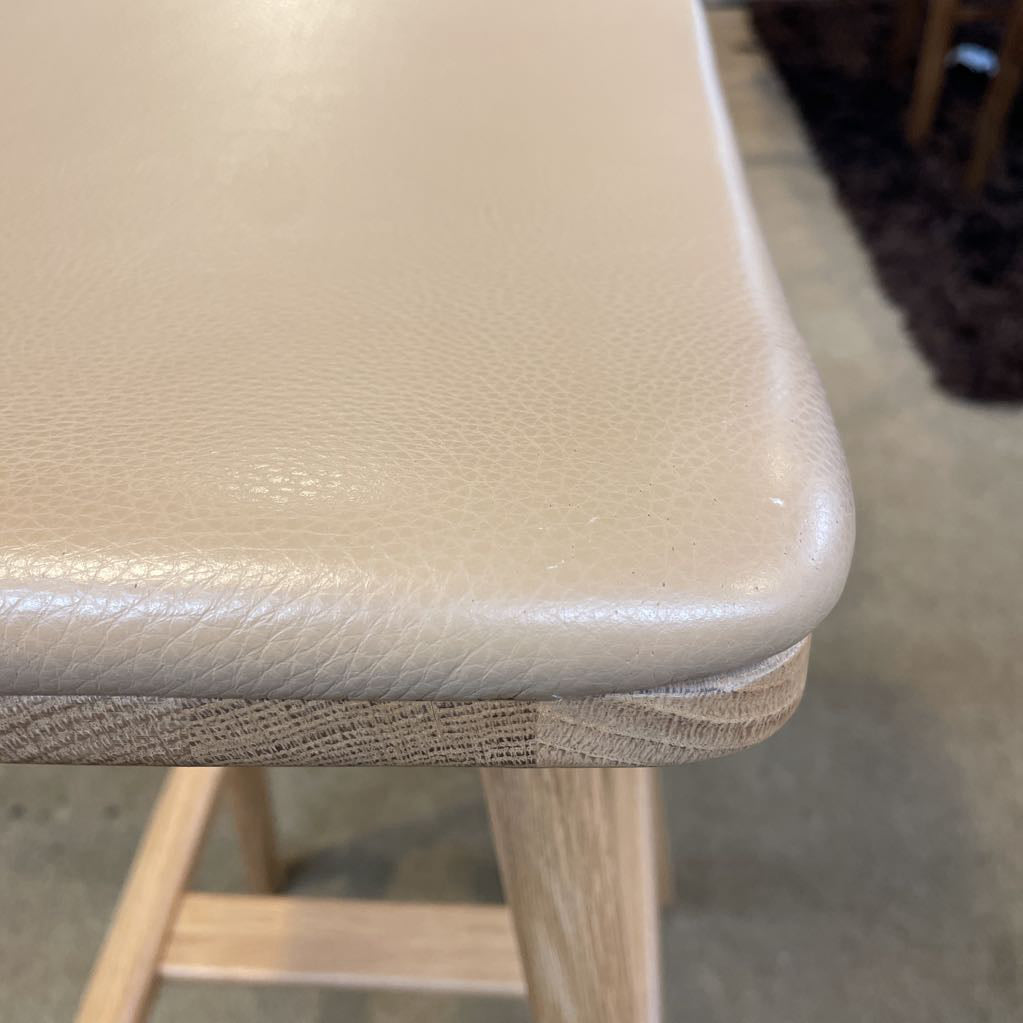 Mod Oak Stool with Leather Seat