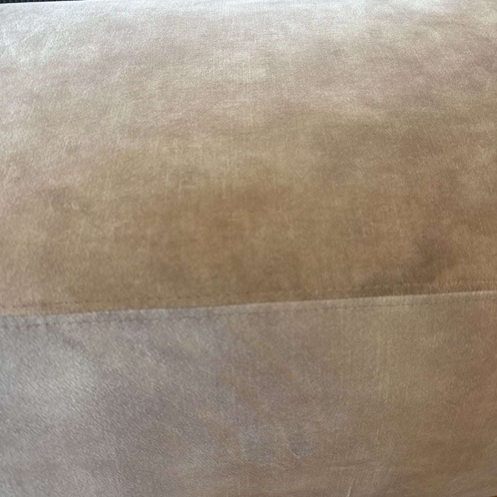 Almond Pearl Bench C ACCENT BENCHES