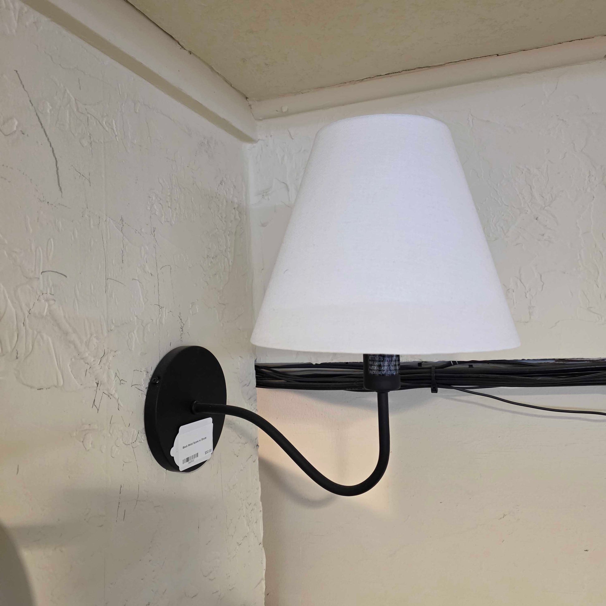 Black Metal Sconce w Shade LAMPS