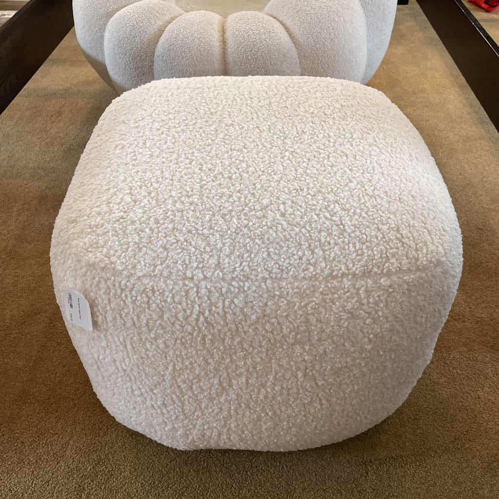 White Boucle Square Poof U OTTOMANS