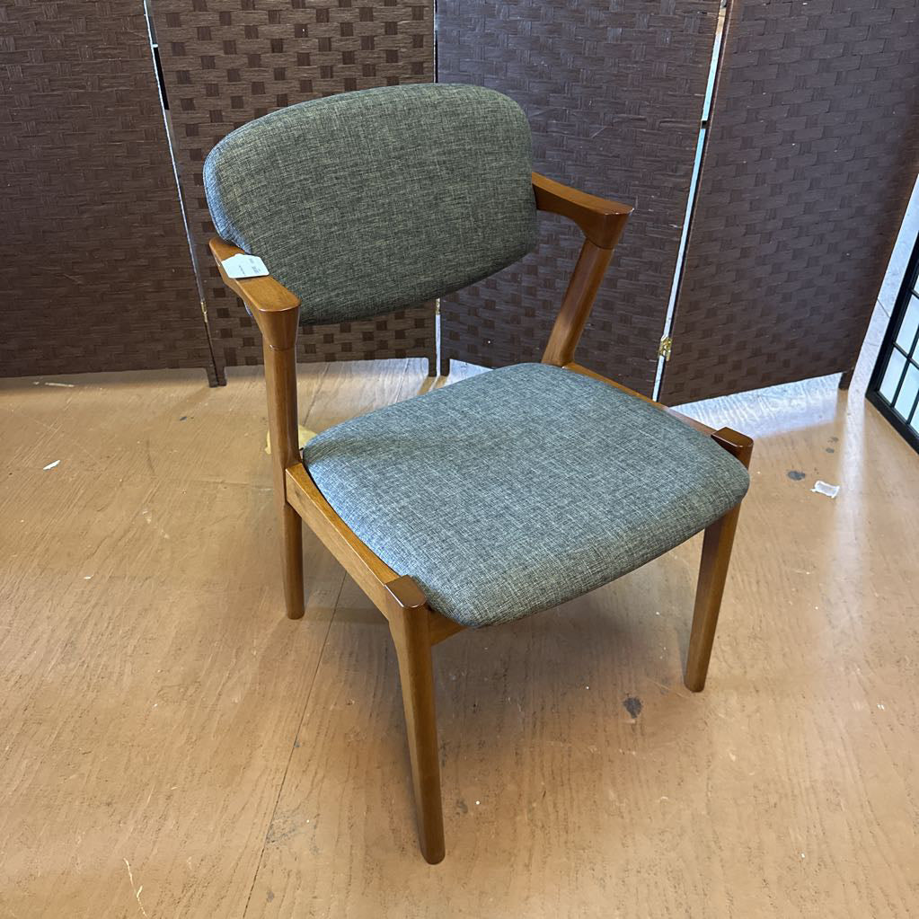MC Walnut Dining Chair C DINING CHAIRS