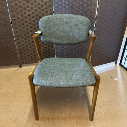 MC Walnut Dining Chair C DINING CHAIRS