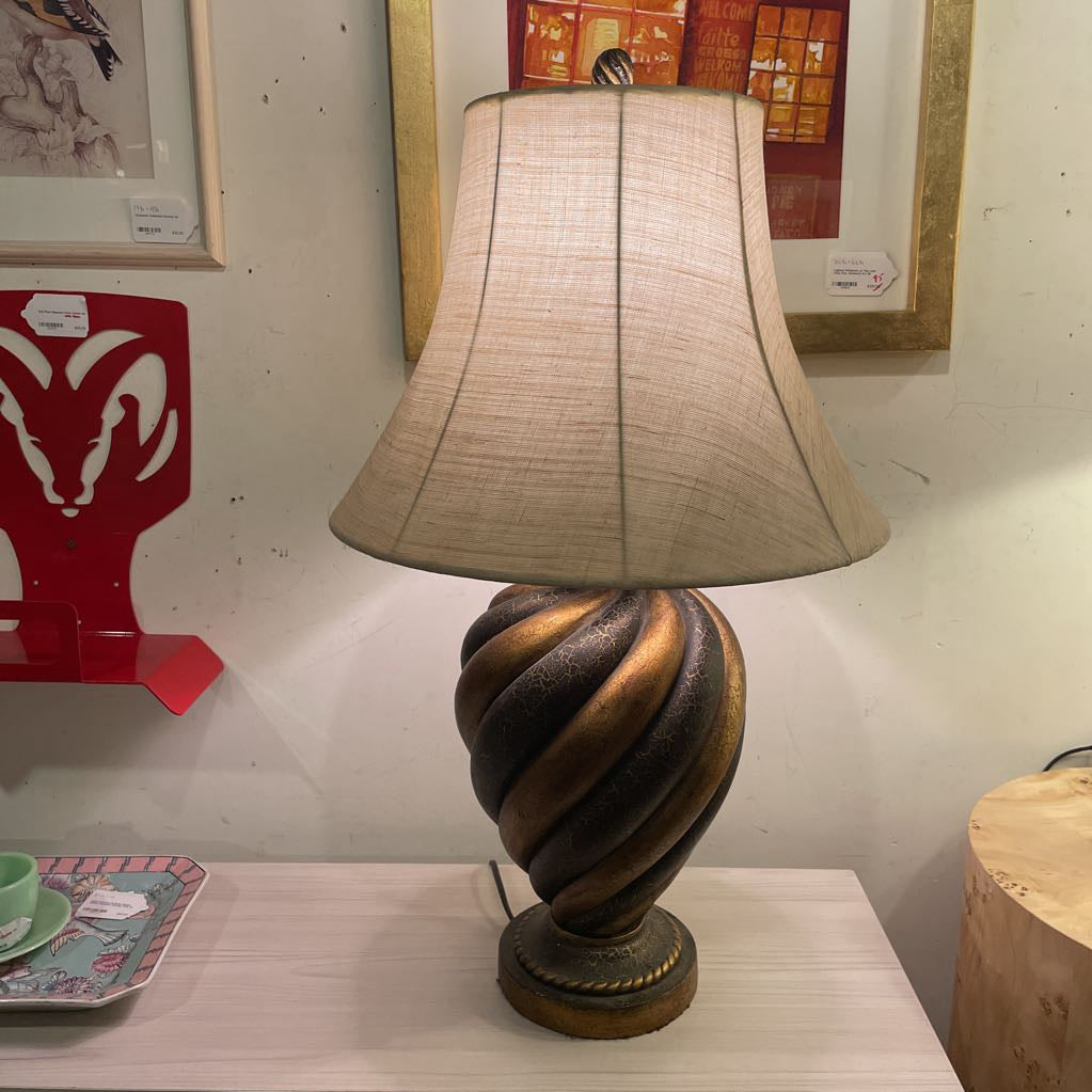 Twisted Base Lamp