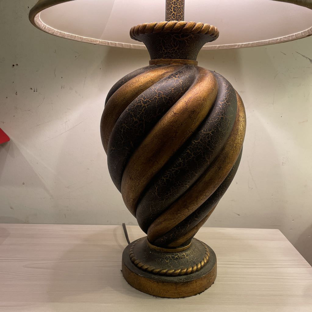 Twisted Base Lamp LAMPS