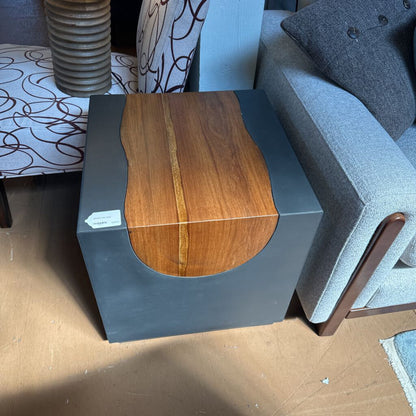 Refferty End Table