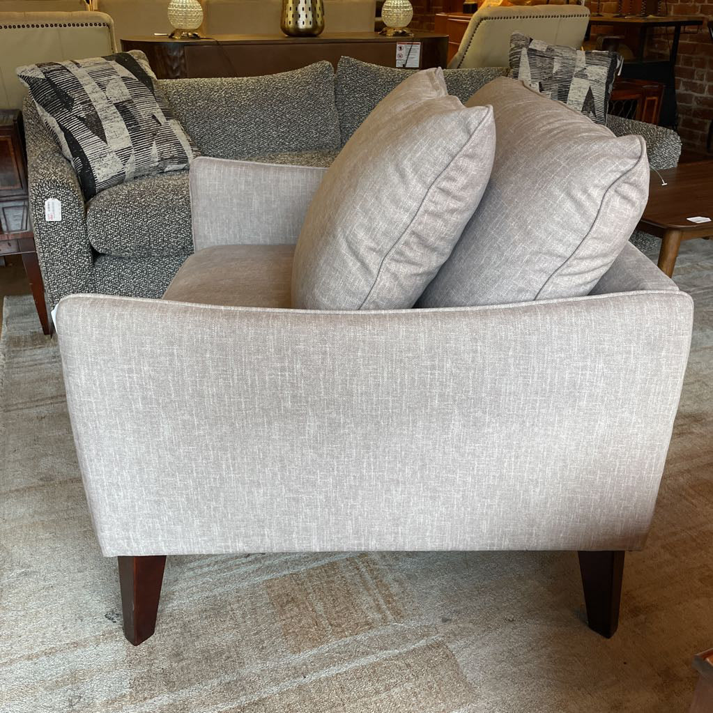 Carolina Cashmere Chair U ACCENT CHAIRS