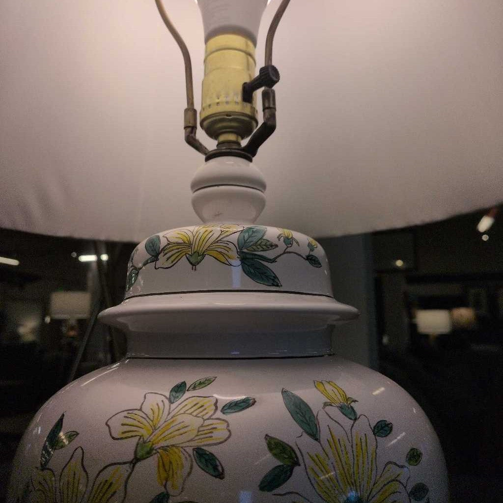 Vintage Yellow Floral Lamp LAMPS