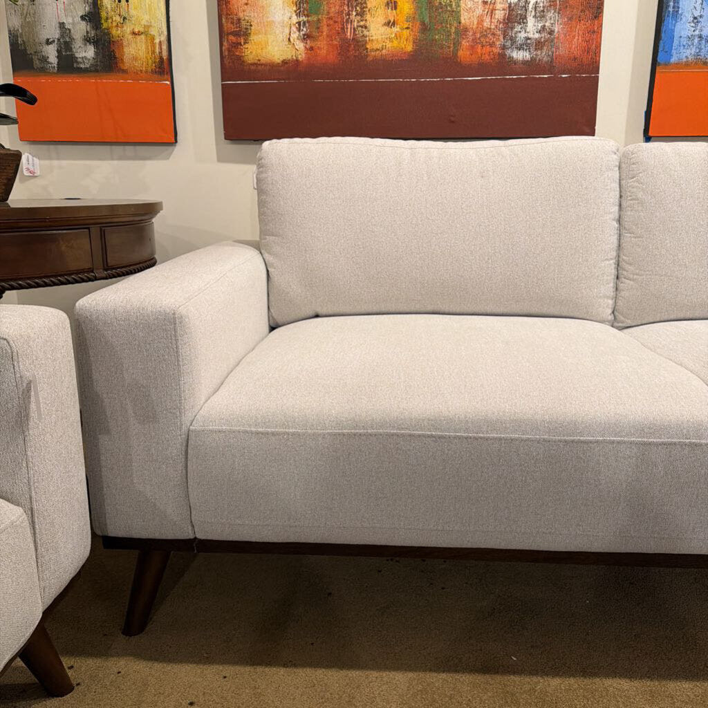 Mod Pearl Sofa
