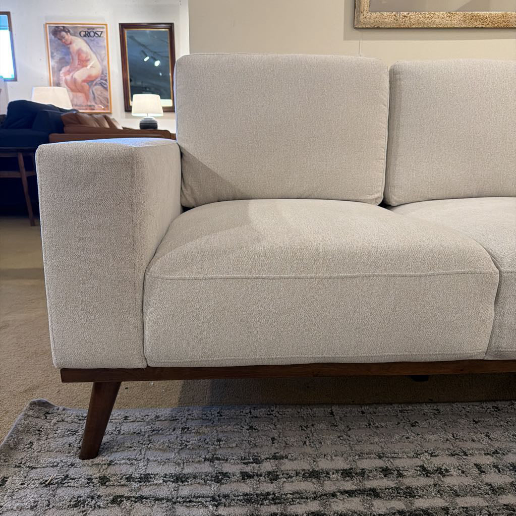 Mod Pearl Loveseat U LOVESEATS
