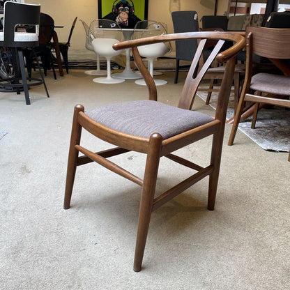 MC Wishbone Dining Chair C DINING CHAIRS
