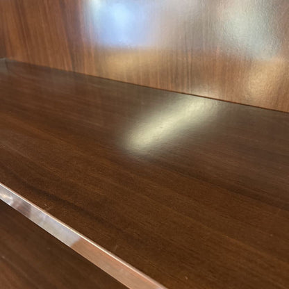 Wooden surface with a reflective top