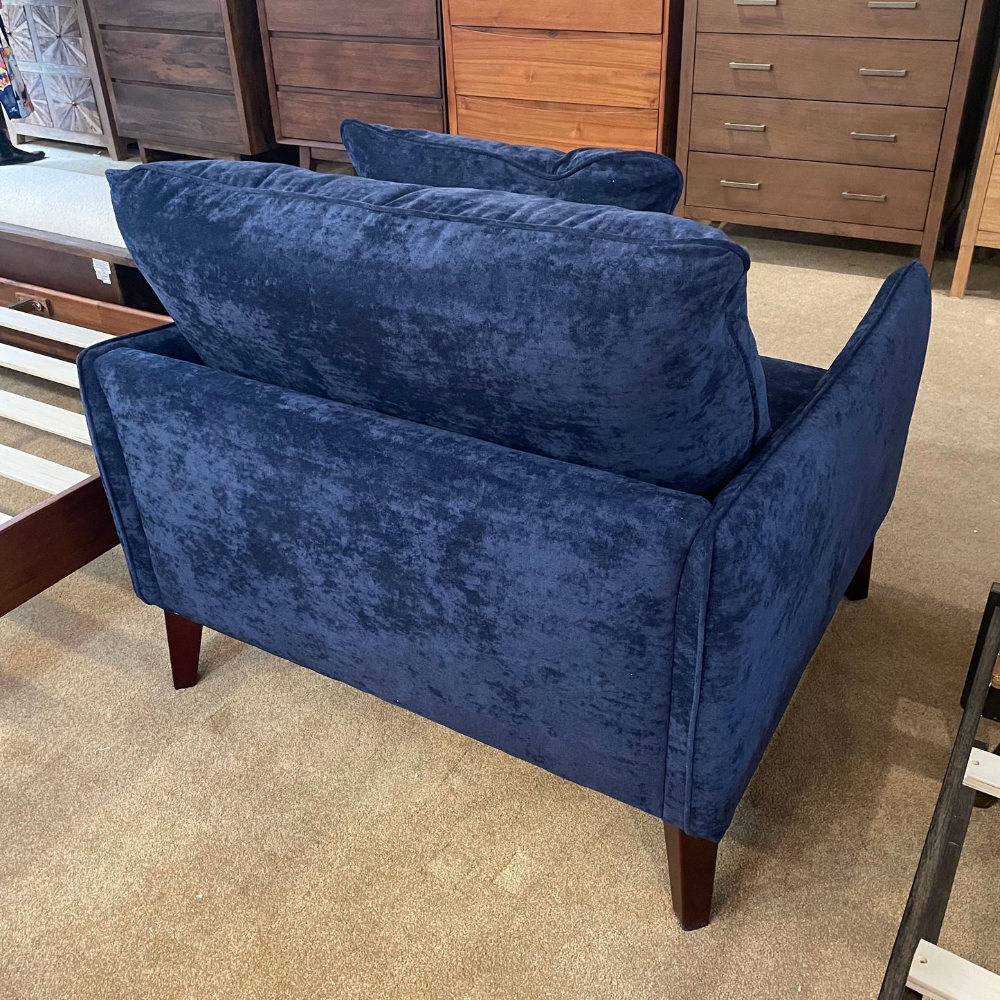 Midnight MC Chair U ACCENT CHAIRS