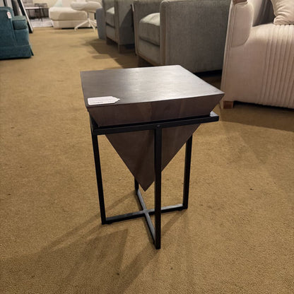 S. Grey Triangle Cube End Table