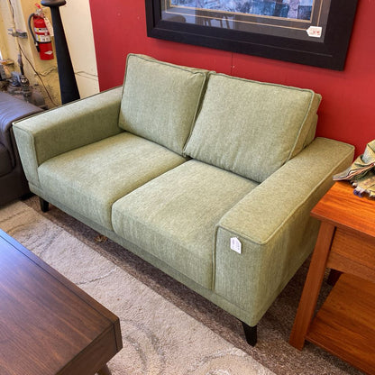 Catalina Apple Loveseat