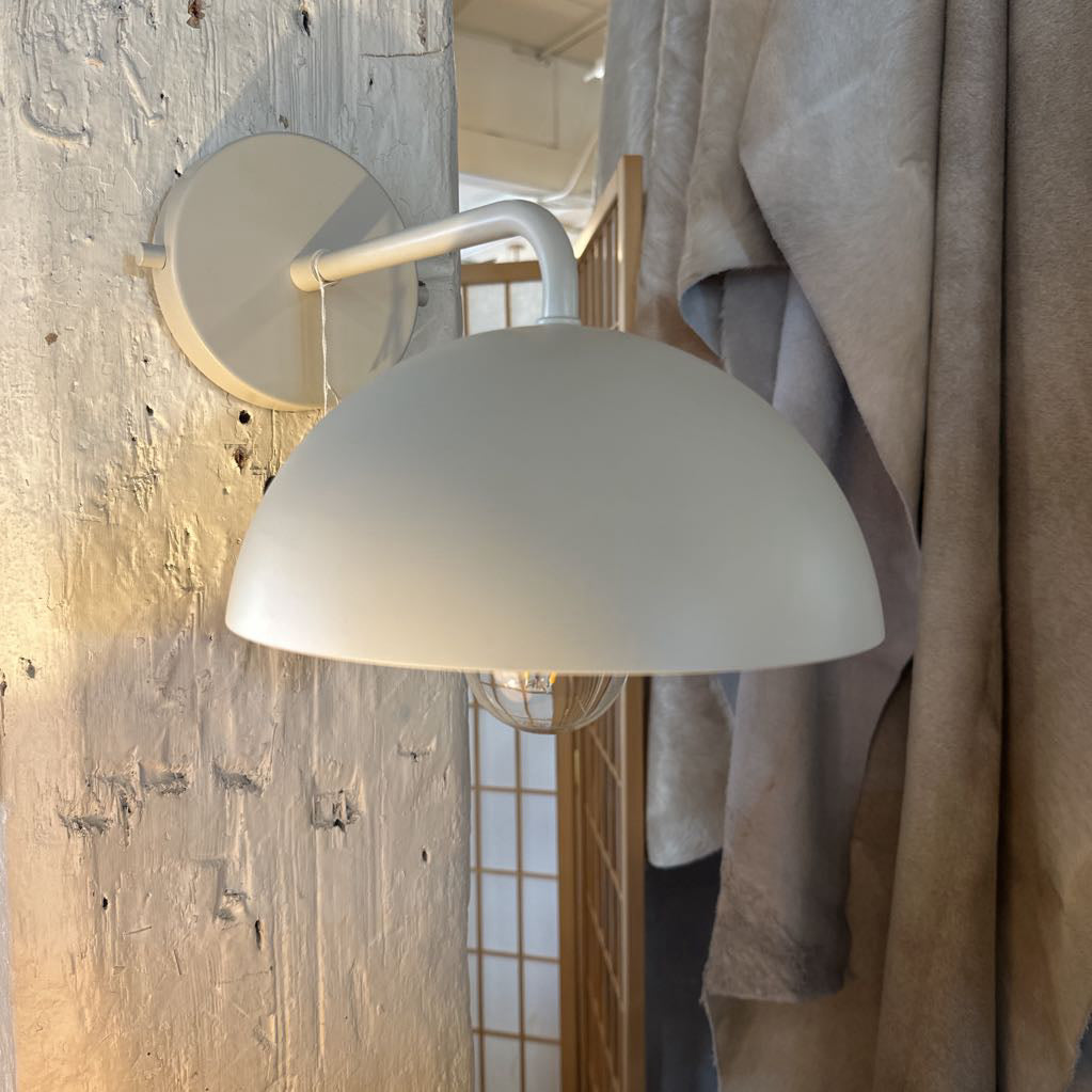 White Metal Dome Sconce Light LAMPS