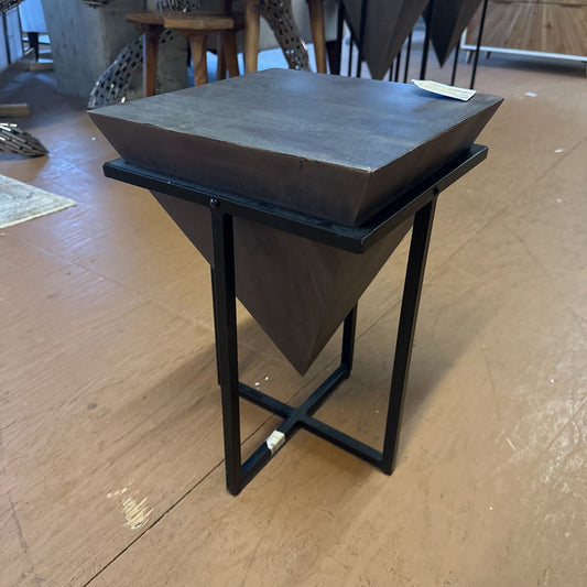 Small Grey Triangle Cube End Table C SIDE TABLES