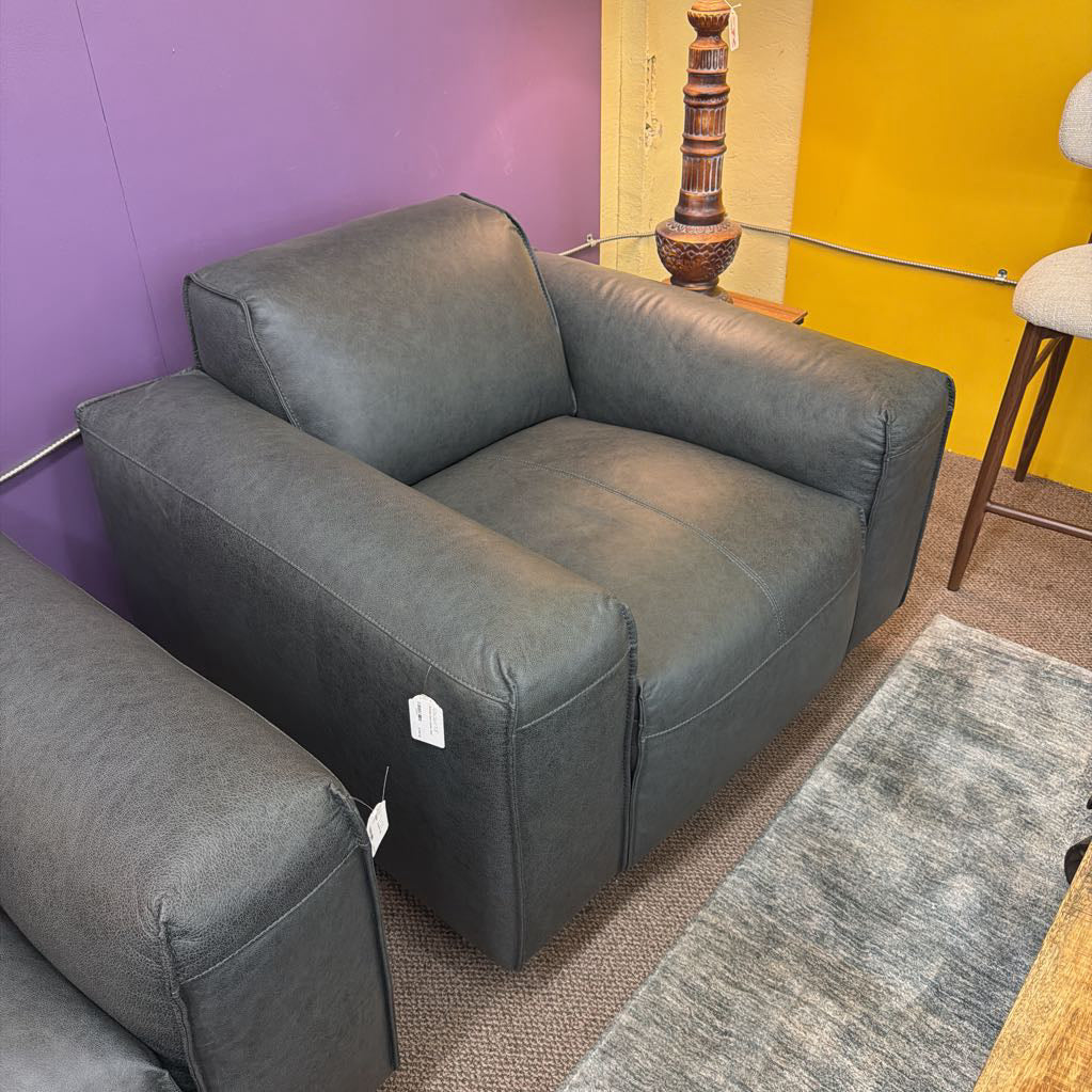 Premium Dark Leather Chair U ACCENT CHAIRS