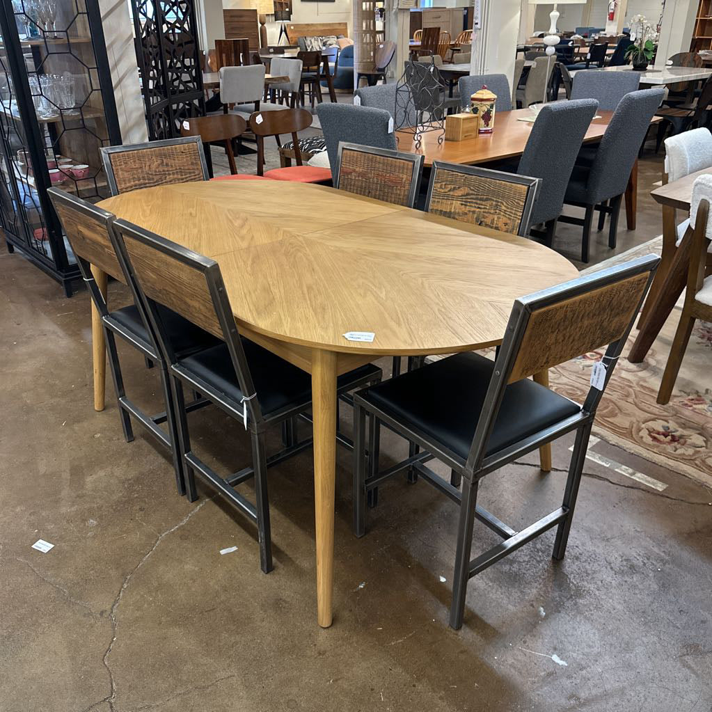 Stevenson Extending Oval Dining Table C DINING TABLES